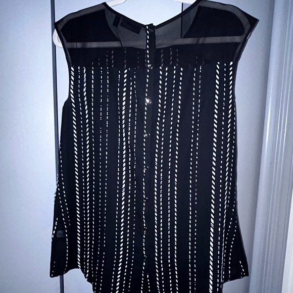 Apt. 9 black white satin sleeveless top with button back L 30% off w ♥️ - Picture 3 of 4